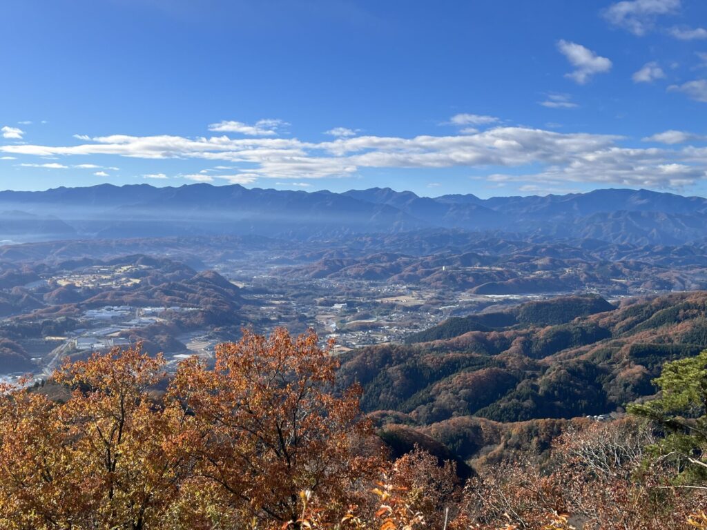 小鹿野町と雲取山