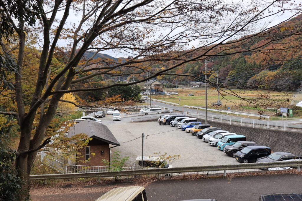 嵐山渓谷駐車場