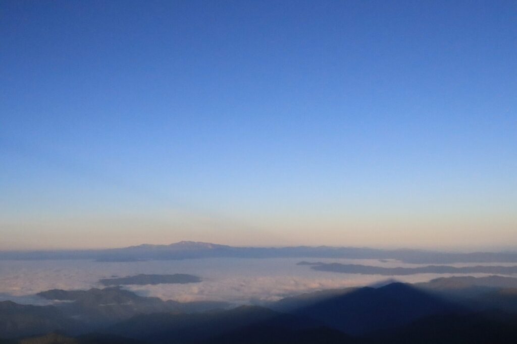 笠ヶ岳山頂からの白山