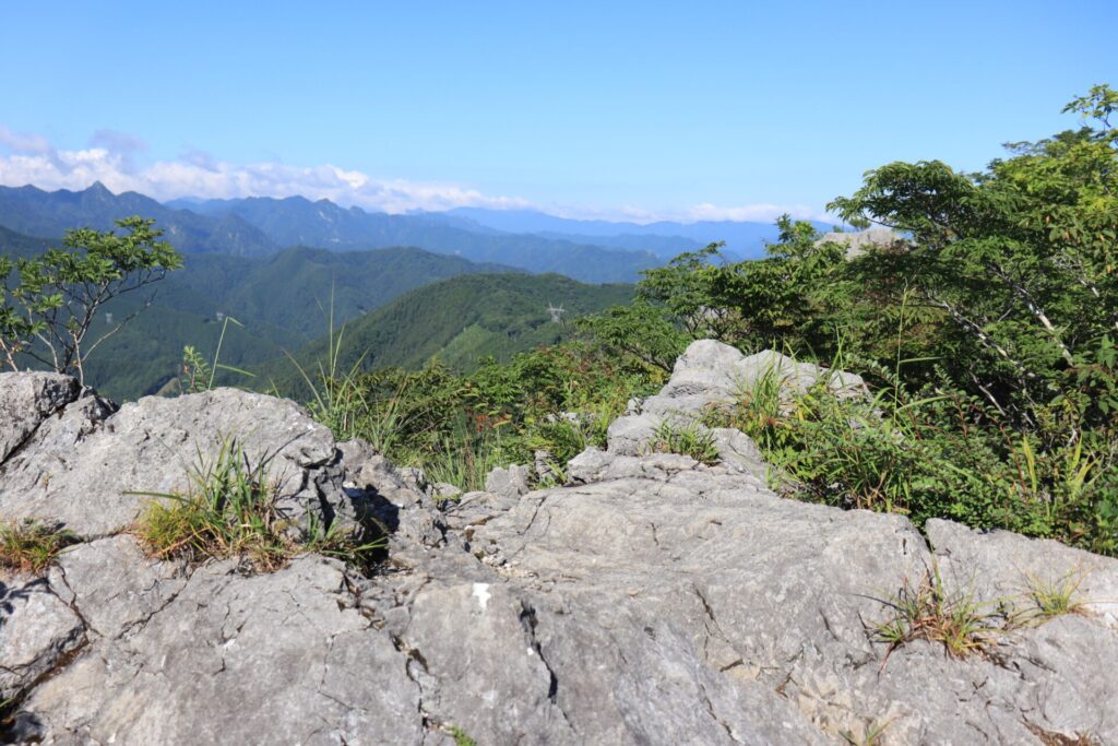 二子山登山岩登り