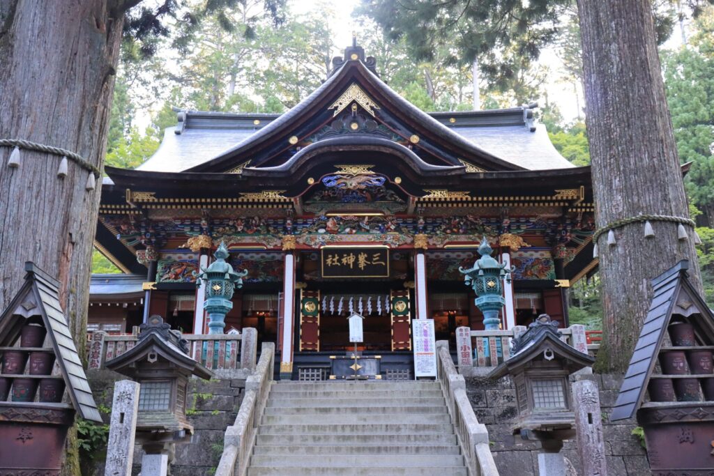 三峯神社