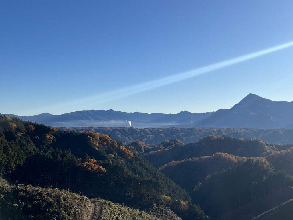 もんじゅ峠からの武甲山