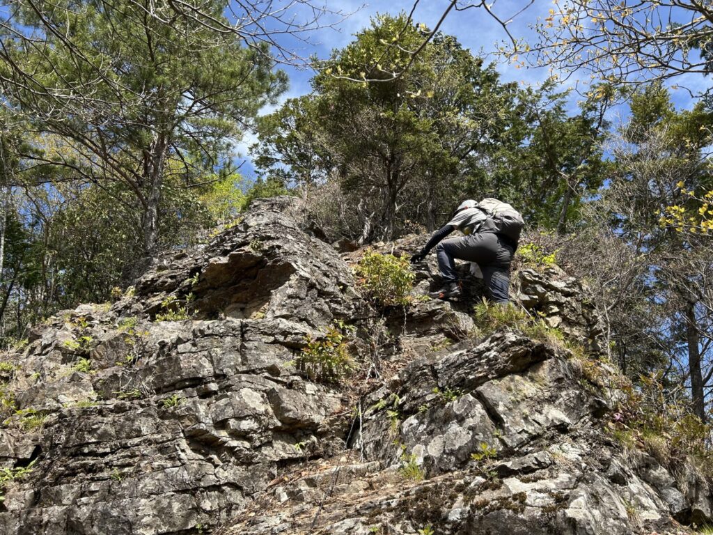 宗四郎山岩場