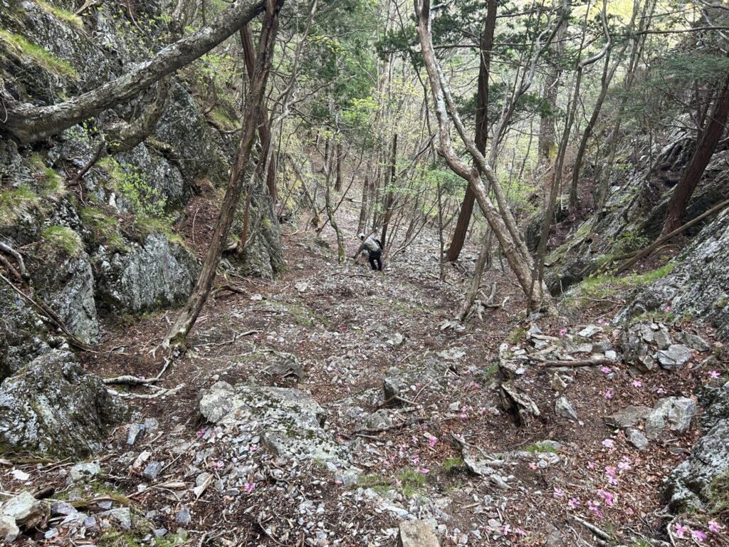 赤岩岳のルンゼ
