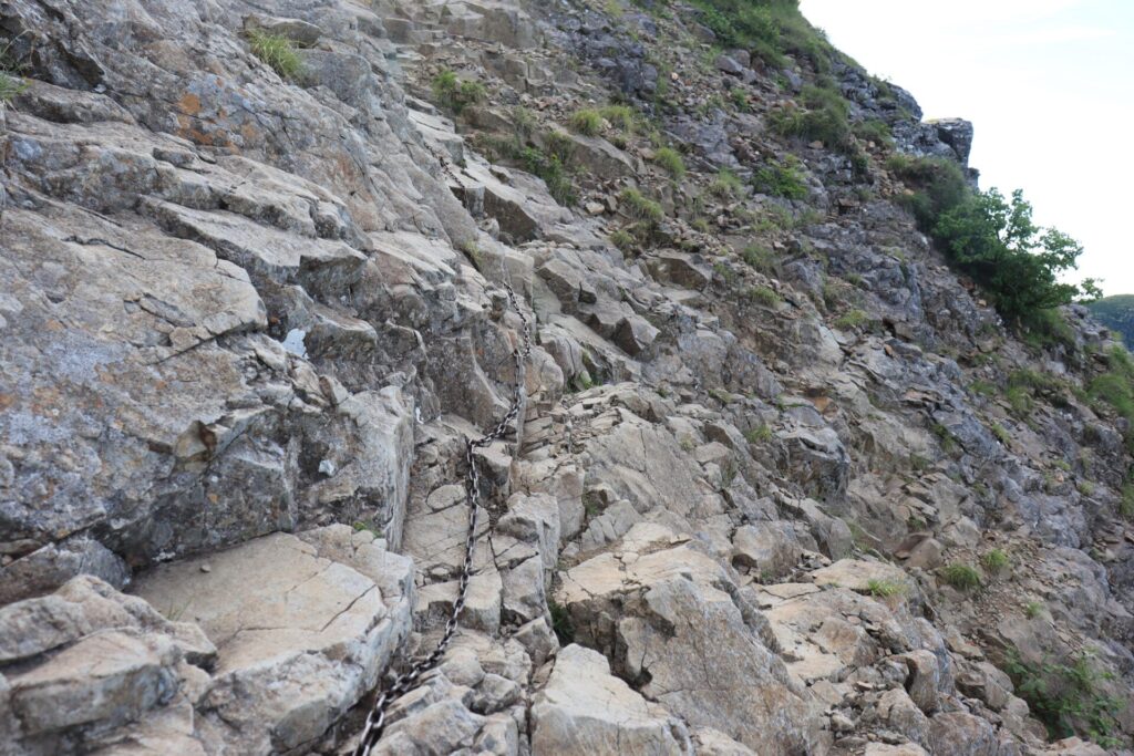 権現岳鎖場