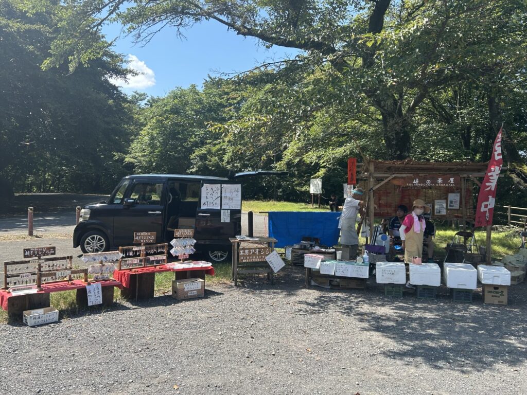 刈場坂峠の出店