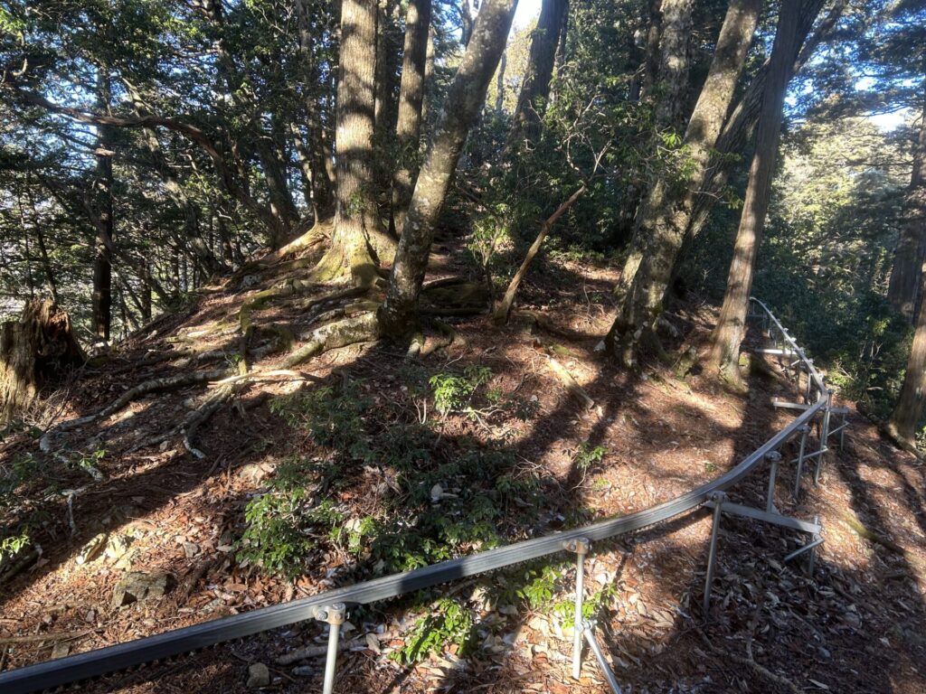 ヤセ尾根のモノレール