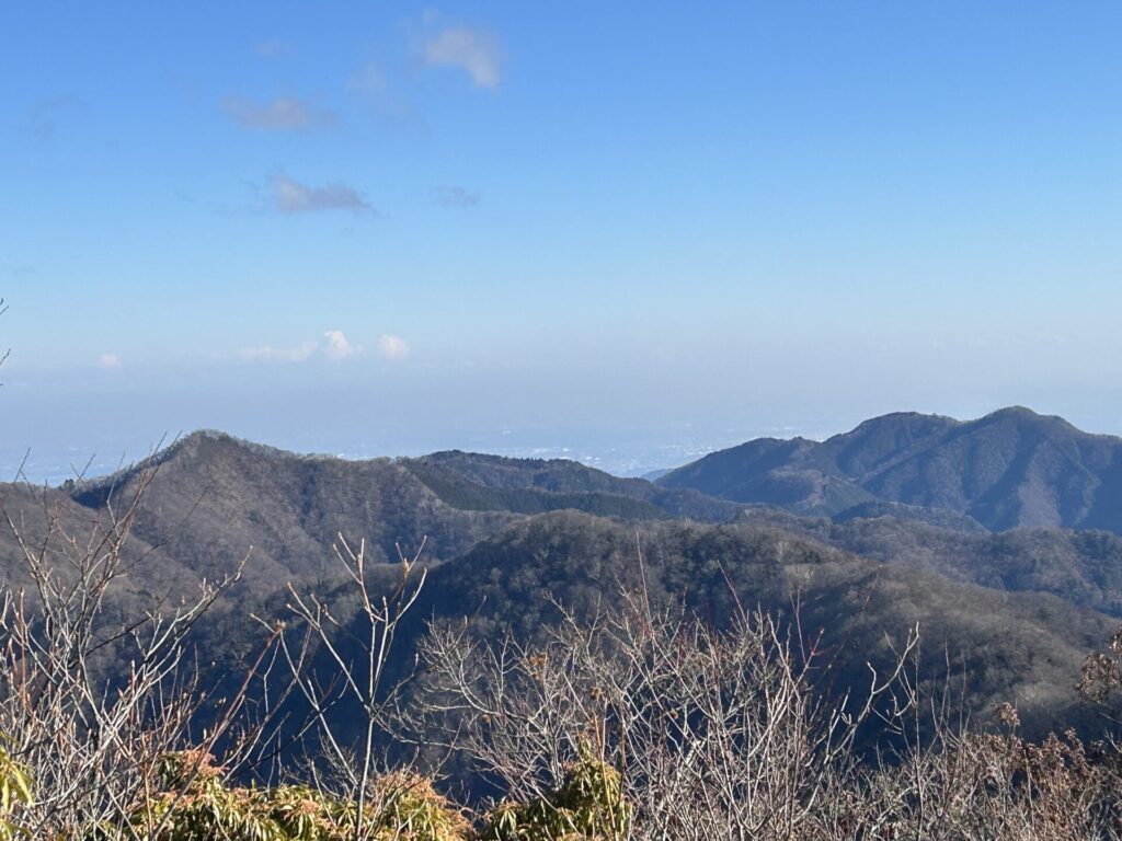 天目山からの蕎麦粒山と川苔山